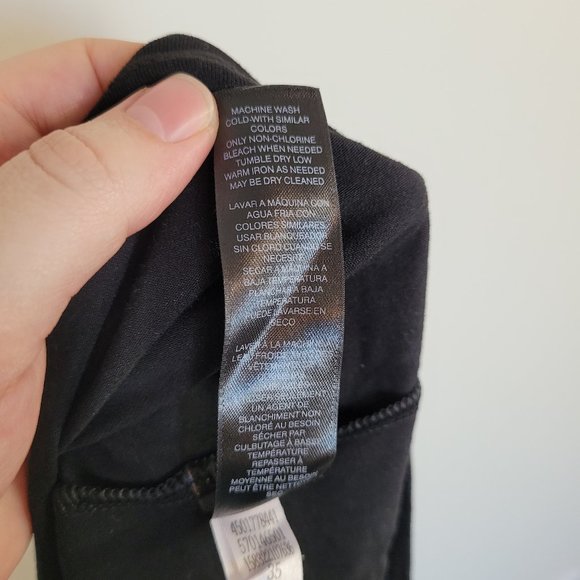 BHWM Drapy Black Sleeveless Top - Picture 6 of 6